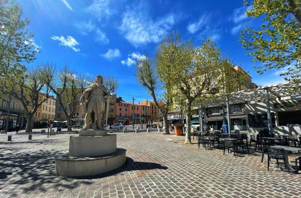 La Maison de Lily, cosy dans le Vieux-Hyères, parking gratuit Esterno foto