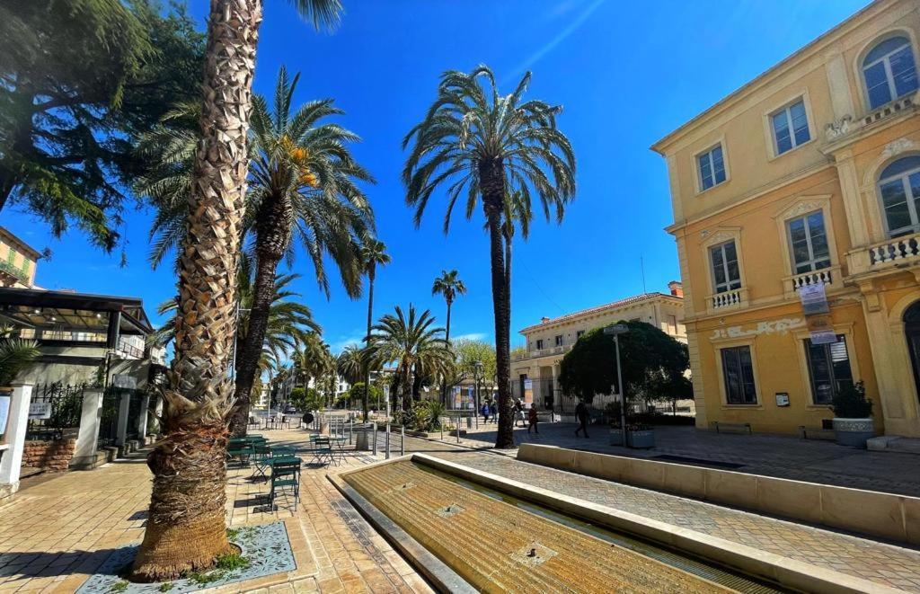 La Maison de Lily, cosy dans le Vieux-Hyères, parking gratuit Esterno foto